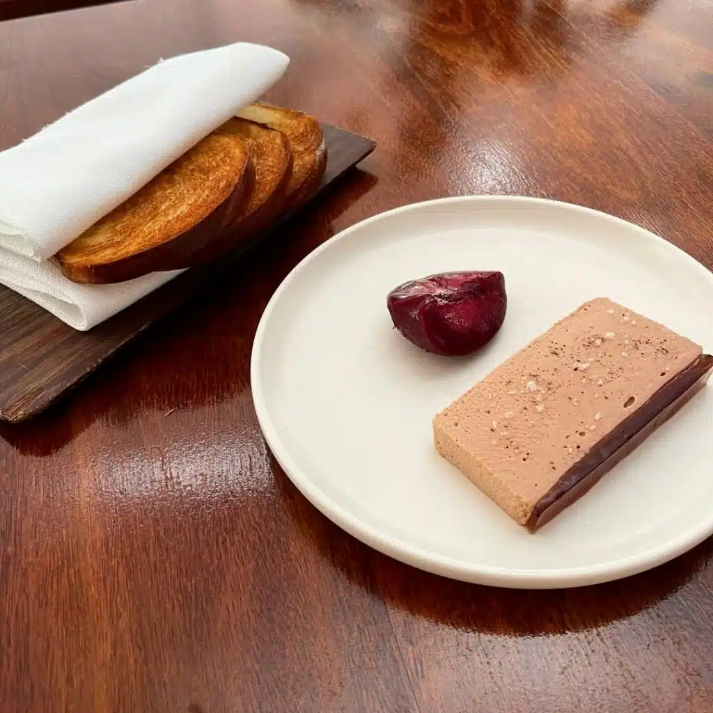 Foie gras maison : une recette express qui bluffe à tous les coups